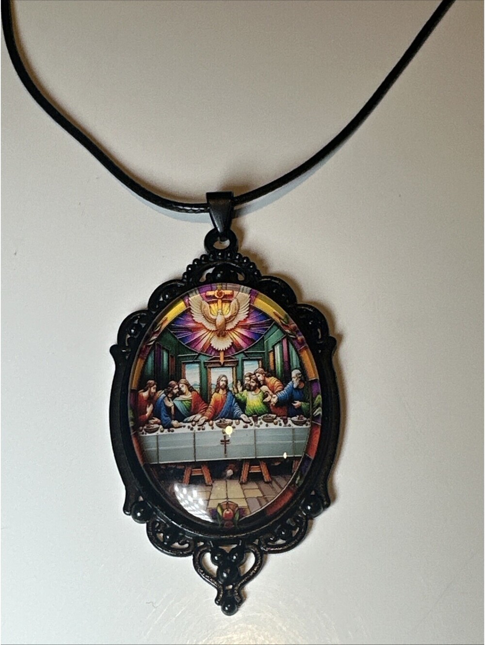 Breathtaking Oval “The Last Supper” Pendant Necklace - Brand New!